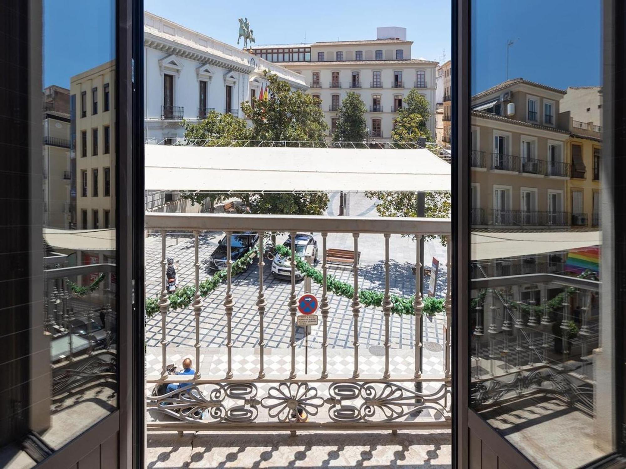 Elegant Town Hall Apartment With Views Granada Exteriér fotografie